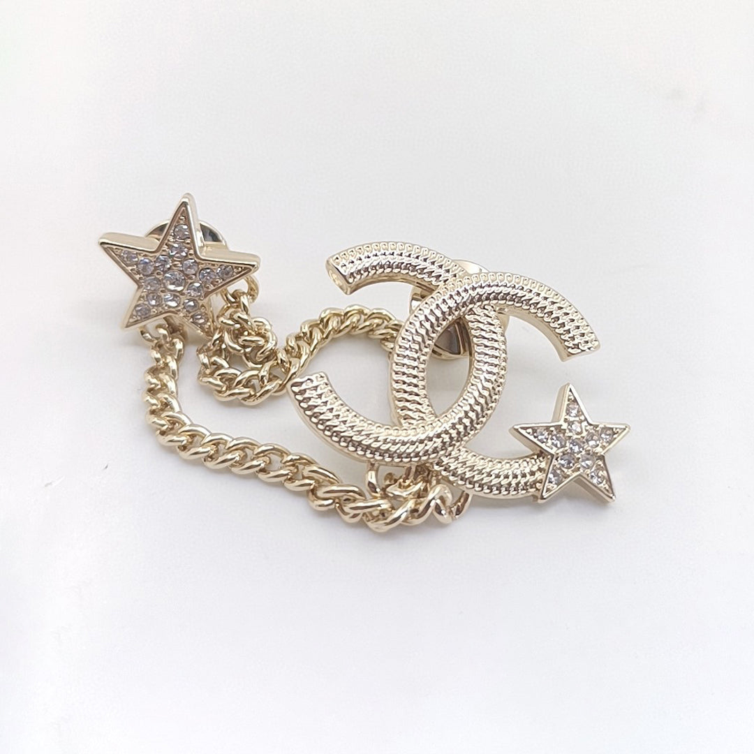 18K  Chanel Heart Star Chain Brooch