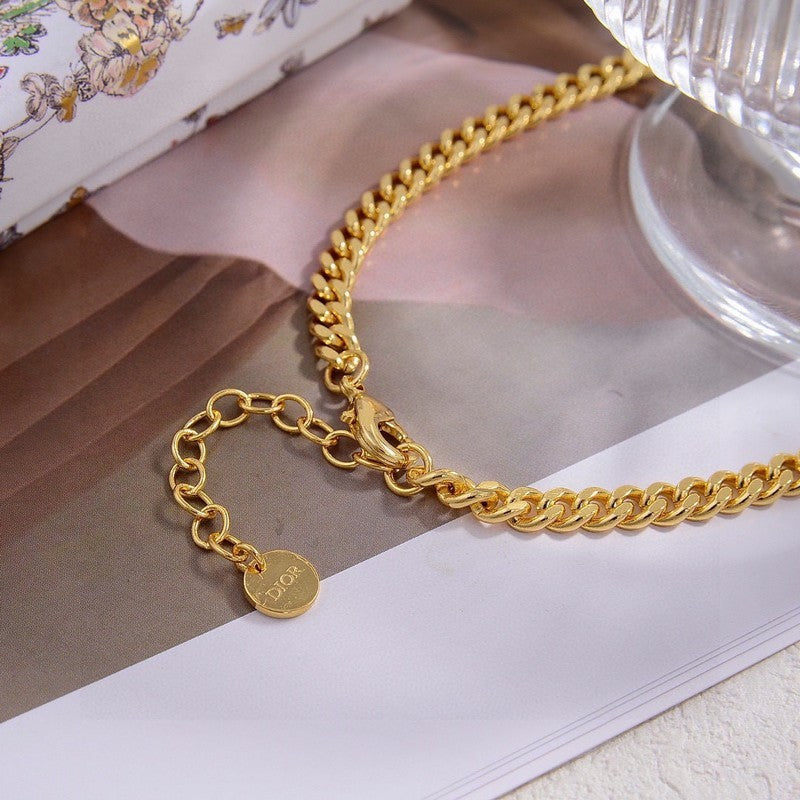 18K Dior 30 Montaigne Pearls Necklace