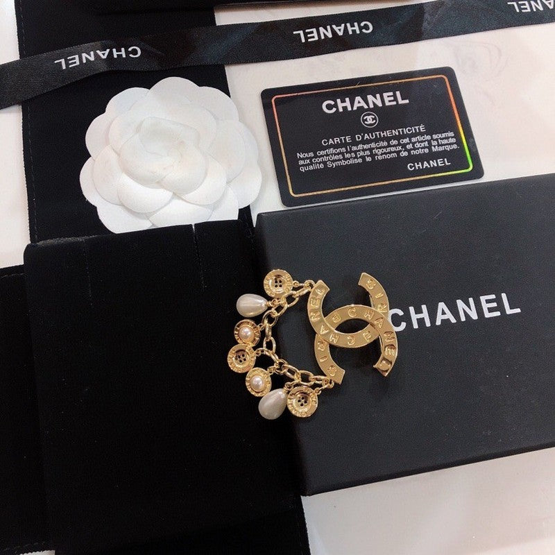 18K  Chanel Pearl Pendant Brooch