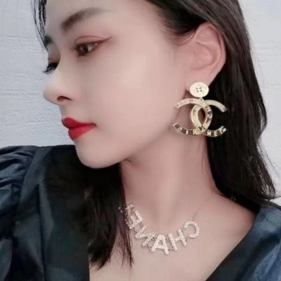 18K  Chanel Drop Pendant Earrings