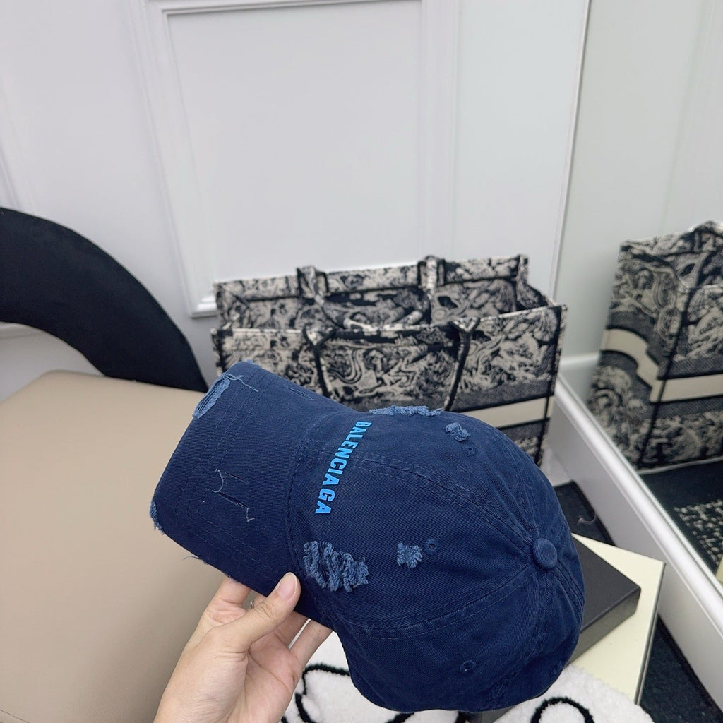 Balenciaga  Baseball Cap