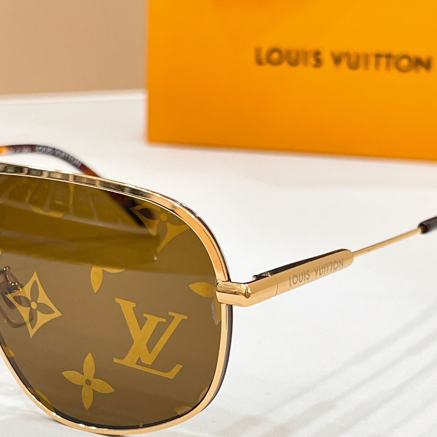 Louis Vuitton Sunglasses-Z40191W